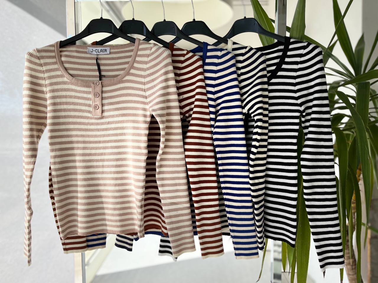 Фото Joie Clair (J-Clair)