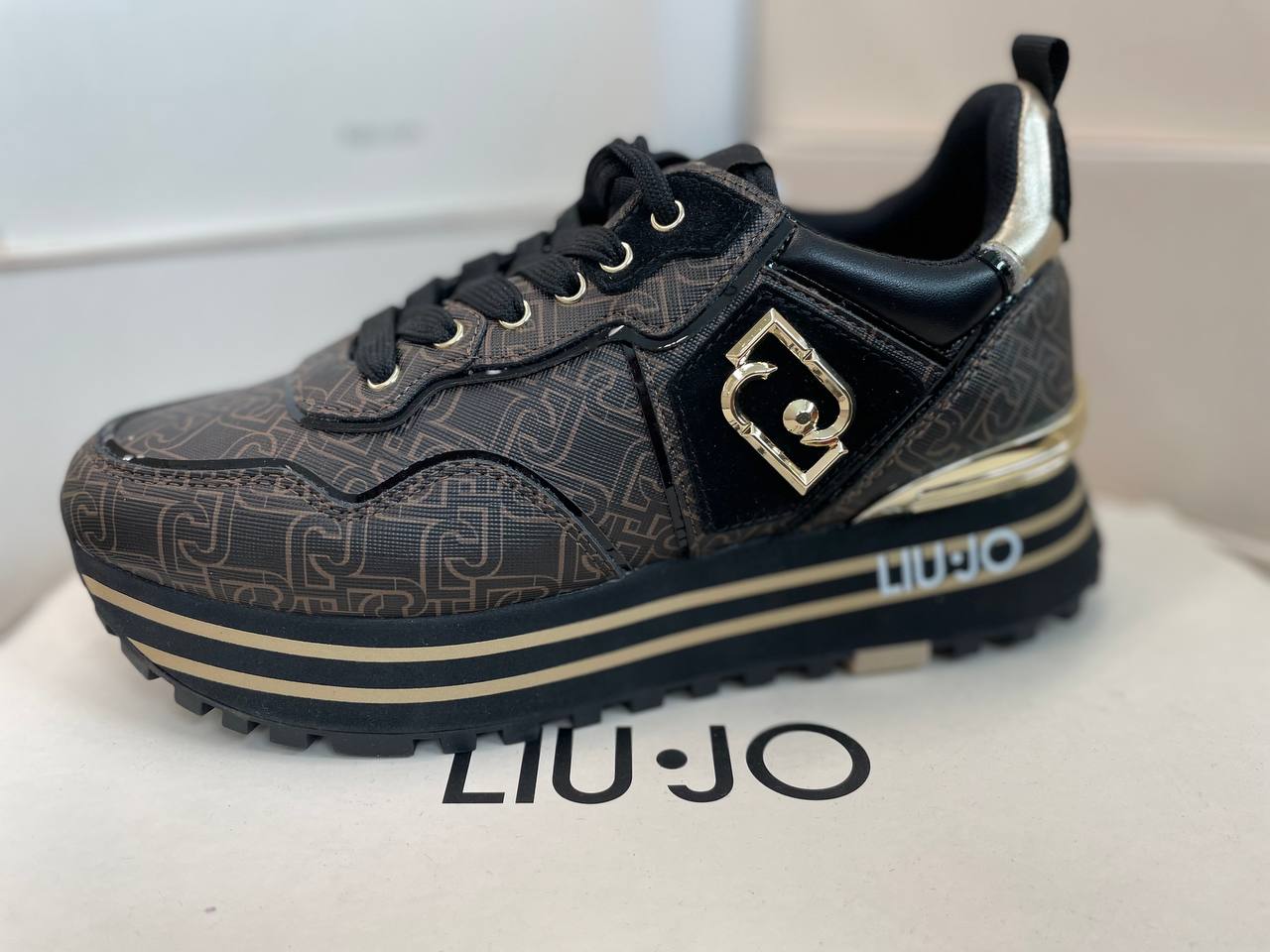 Фото Roberto Serpentini