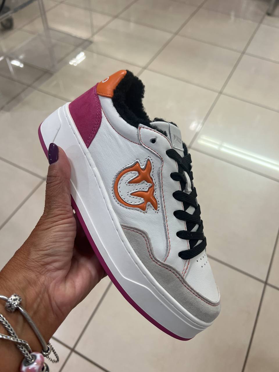 Фото Outlet