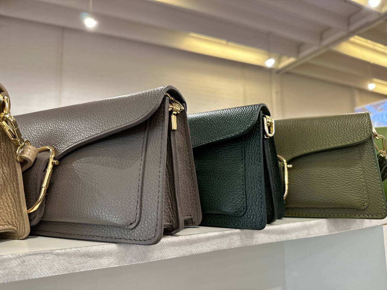 Фото Leather Country
