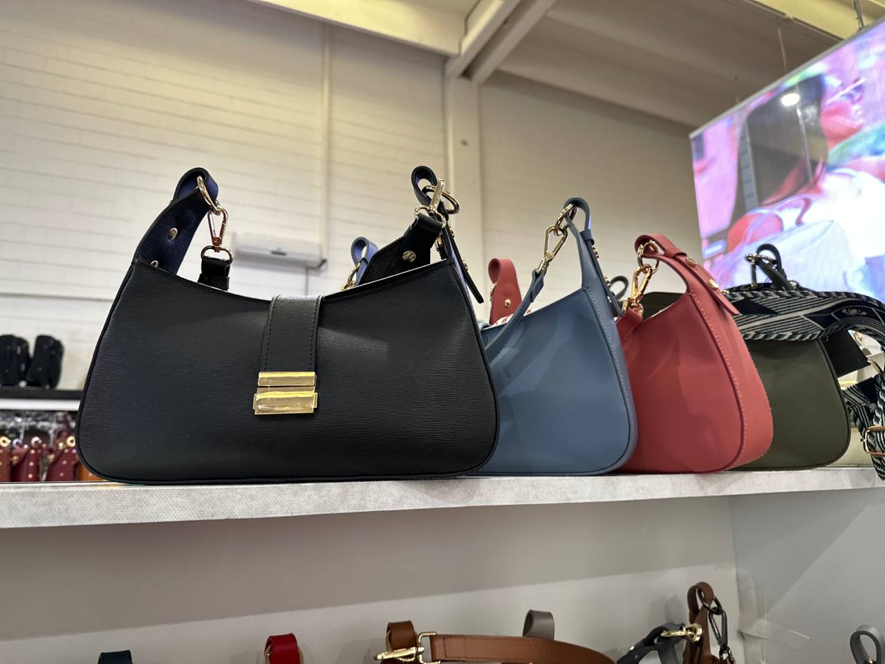 Фото Leather Country