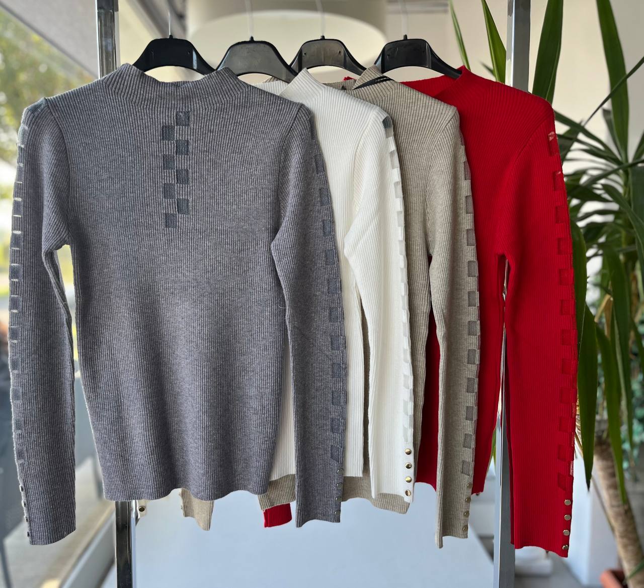 Фото Joie Clair (J-Clair)