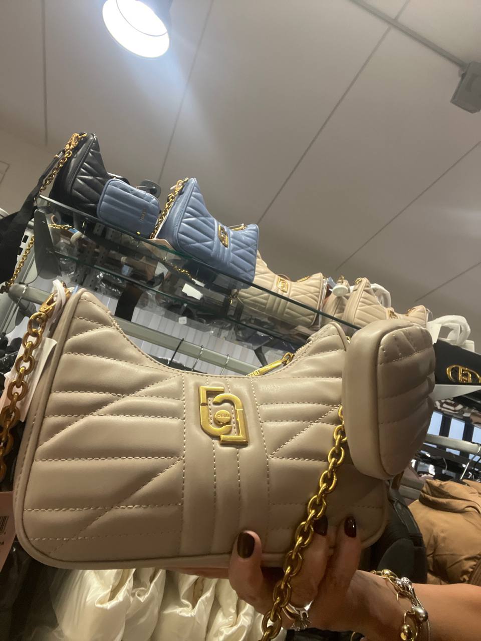 Фото Outlet