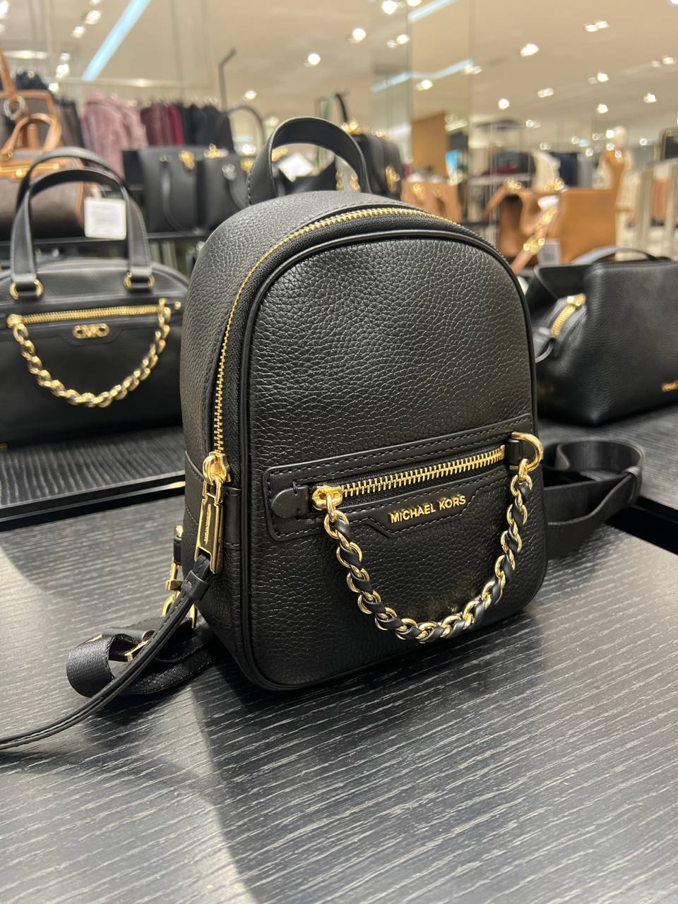 Фото Outlet