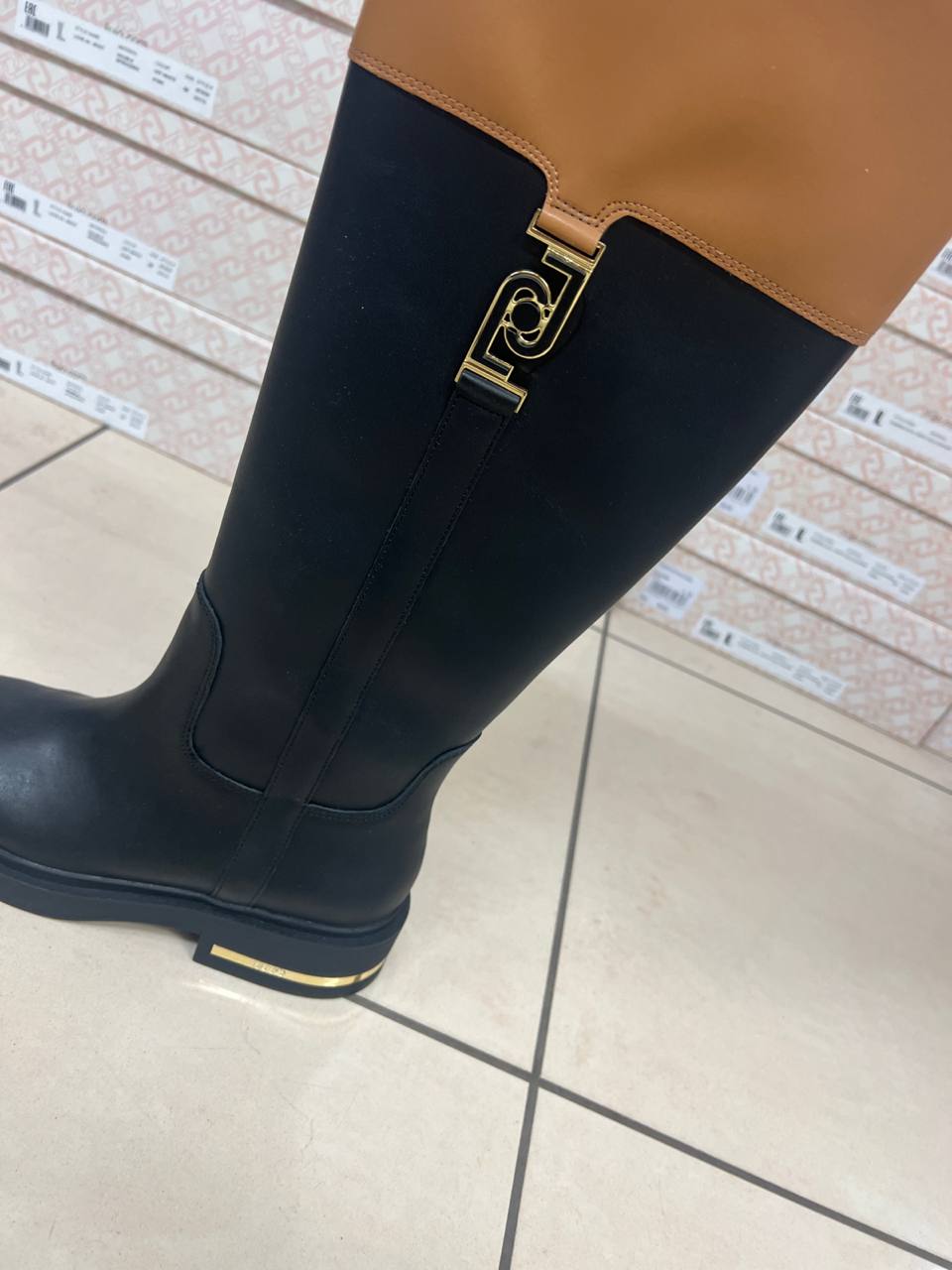 Фото Outlet