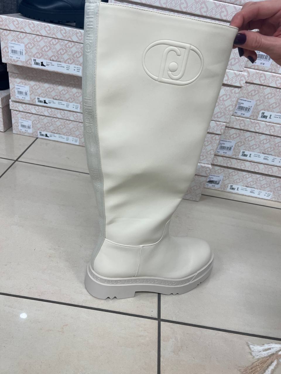 Фото Outlet