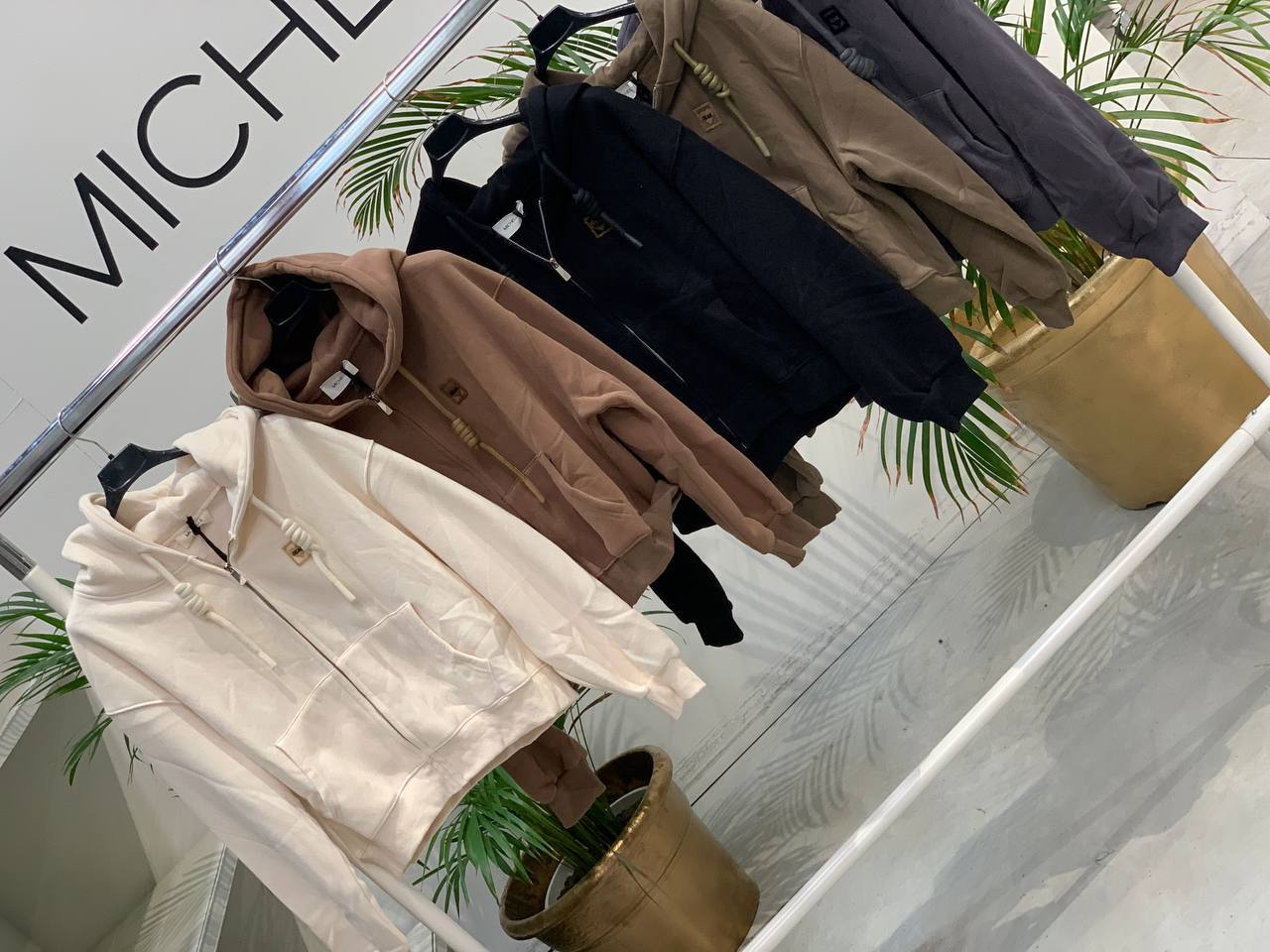 Фото Amelie Follies (Michelle)