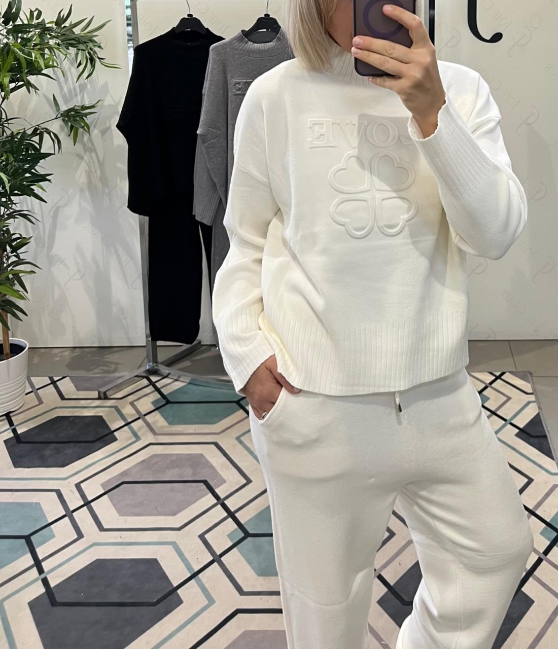 Фото Joie Clair (J-Clair)