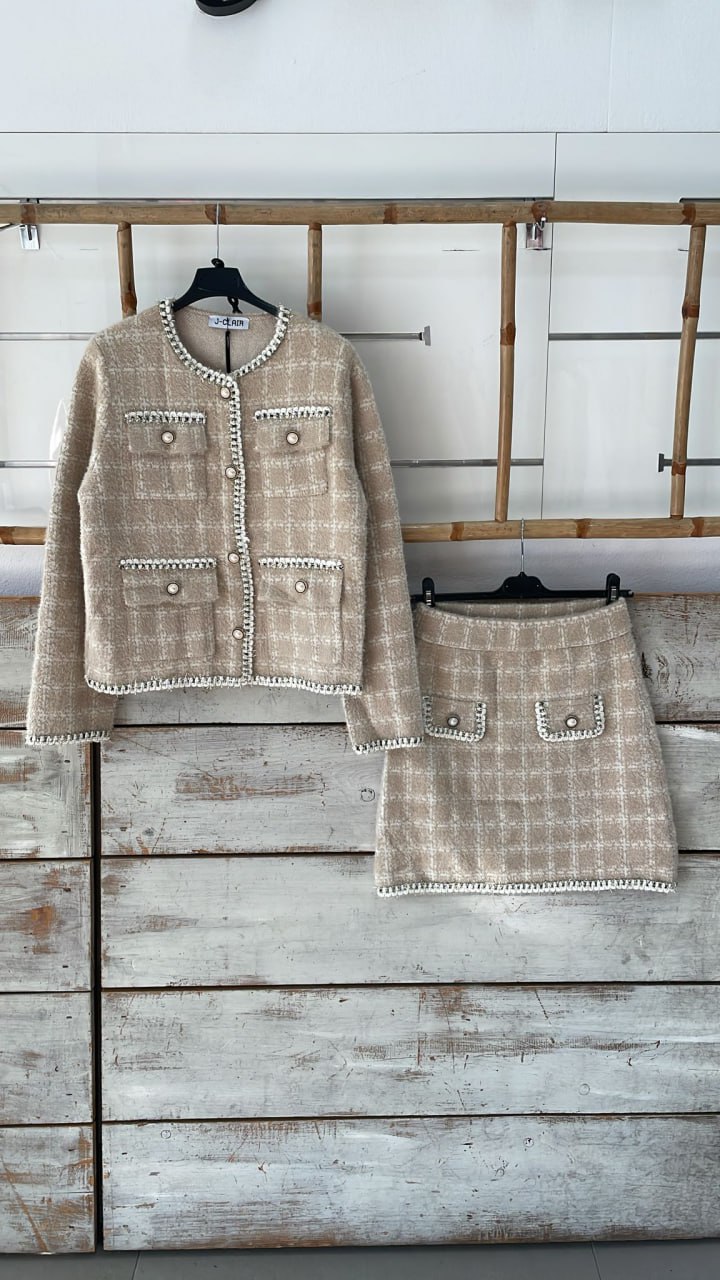 Фото Joie Clair (J-Clair)