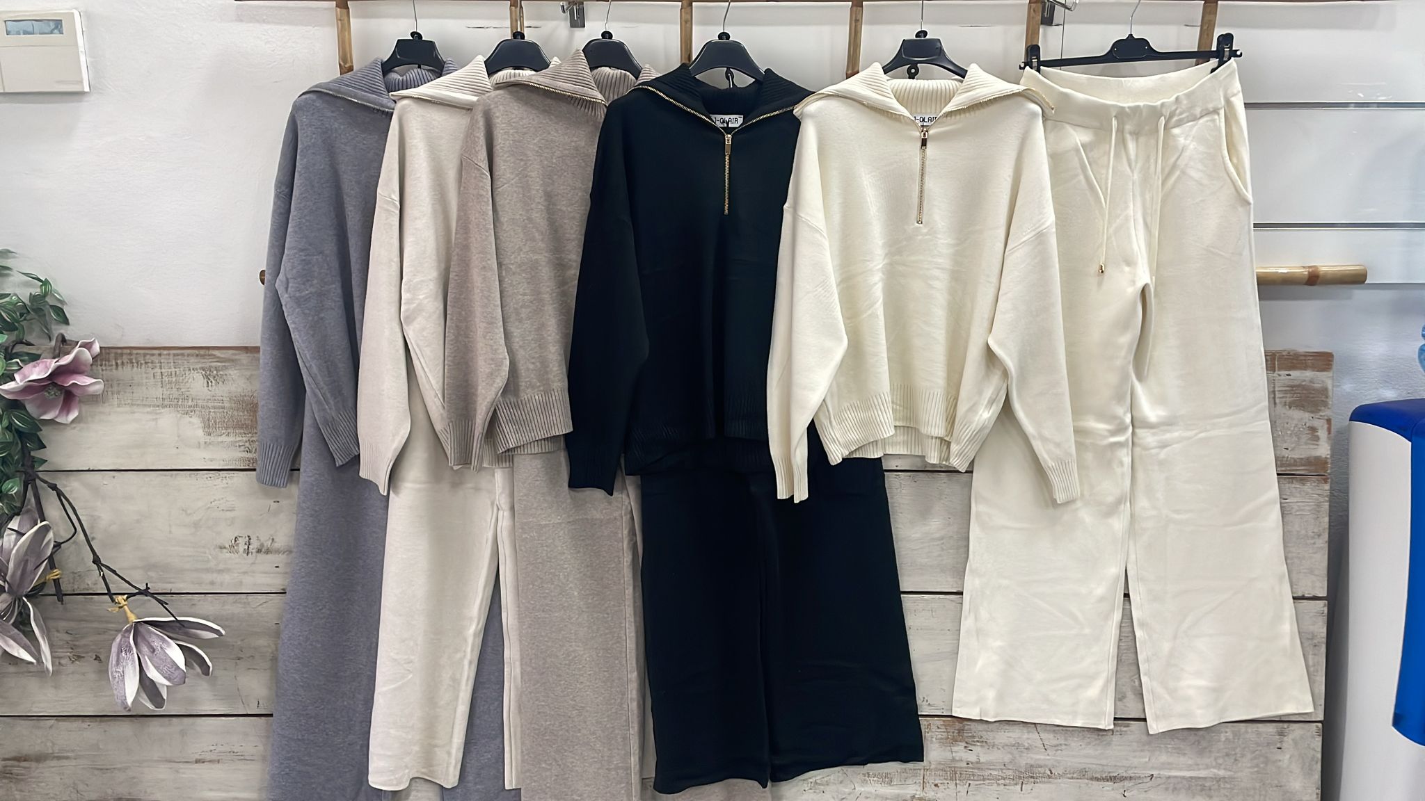 Фото Joie Clair (J-Clair)