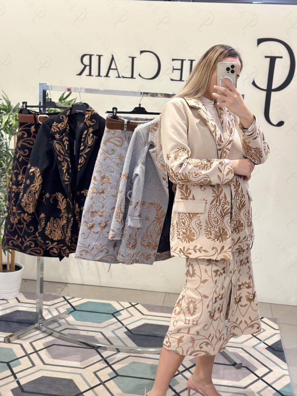 Фото Joie Clair (J-Clair)