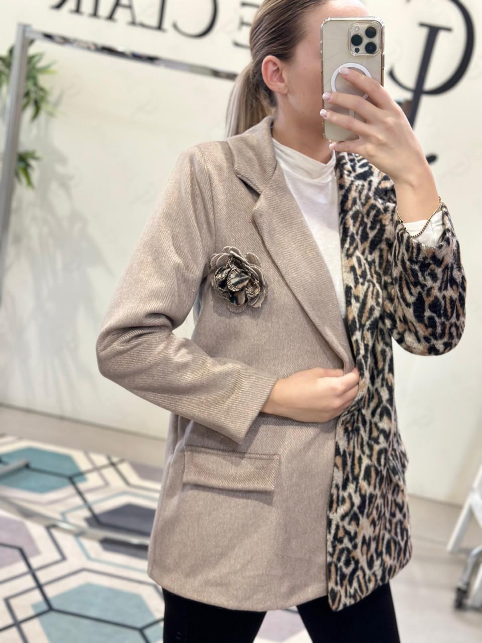 Фото Joie Clair (J-Clair)