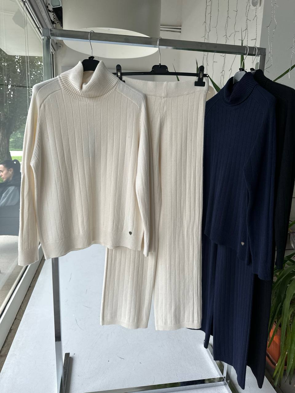 Фото Joie Clair (J-Clair)