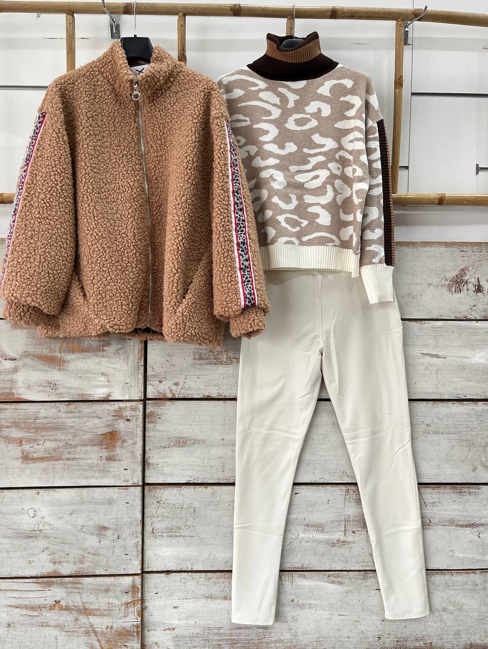 Фото Joie Clair (J-Clair)