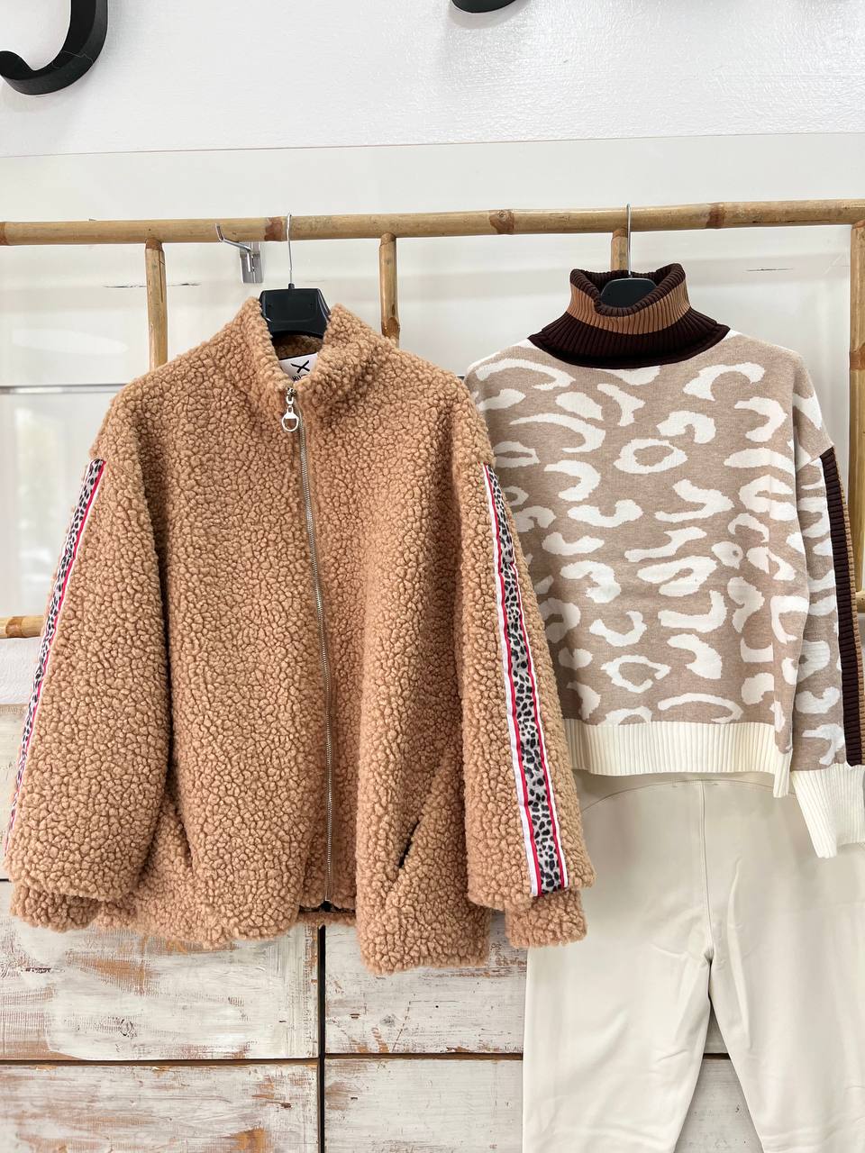 Фото Joie Clair (J-Clair)