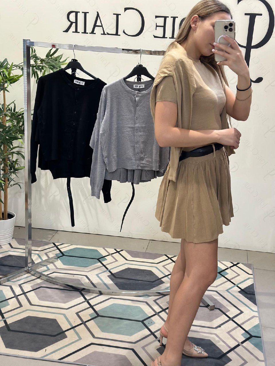 Фото Joie Clair (J-Clair)