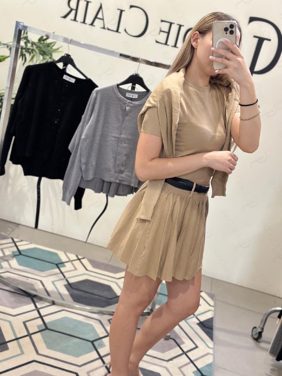 Фото Joie Clair (J-Clair)