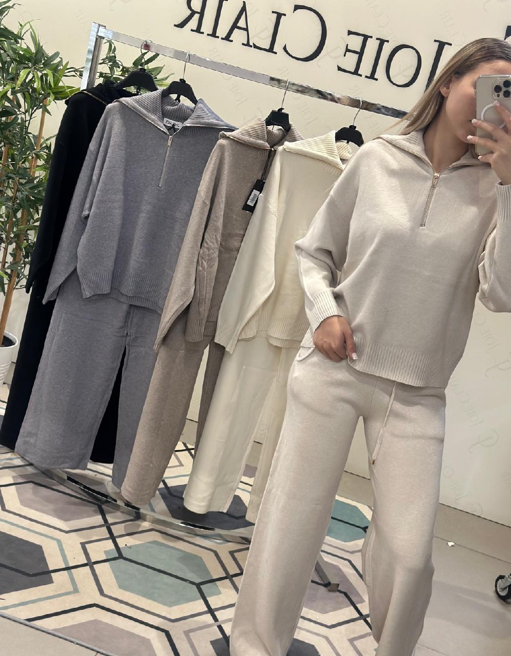 Фото Joie Clair (J-Clair)