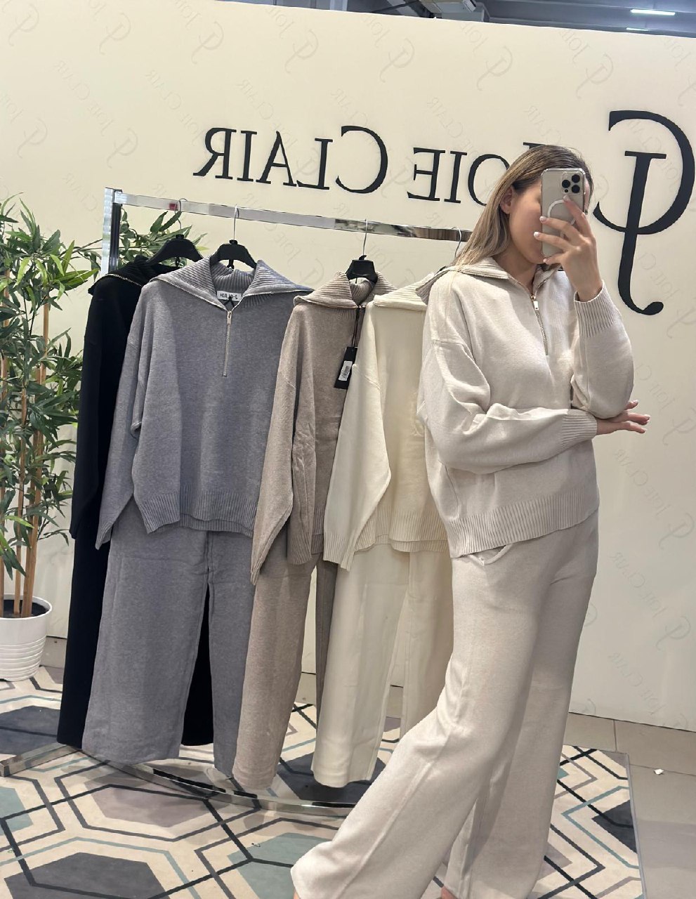 Фото Joie Clair (J-Clair)