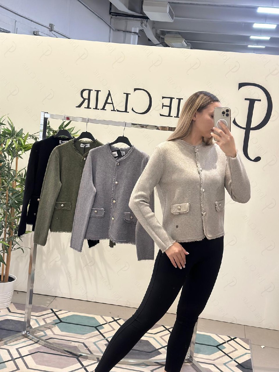 Фото Joie Clair (J-Clair)