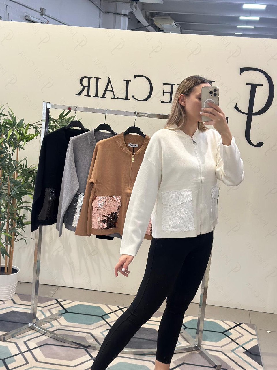 Фото Joie Clair (J-Clair)