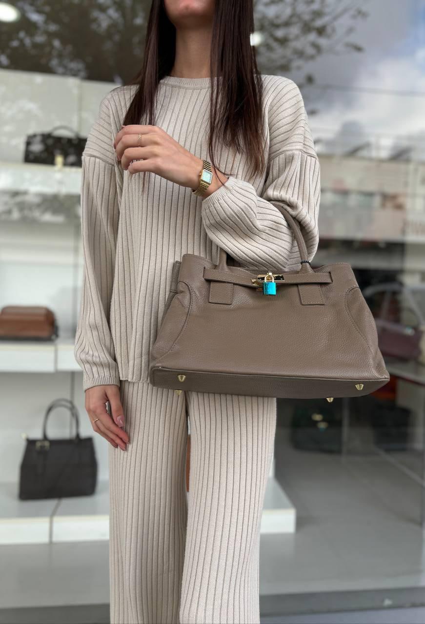 Фото Leather Country