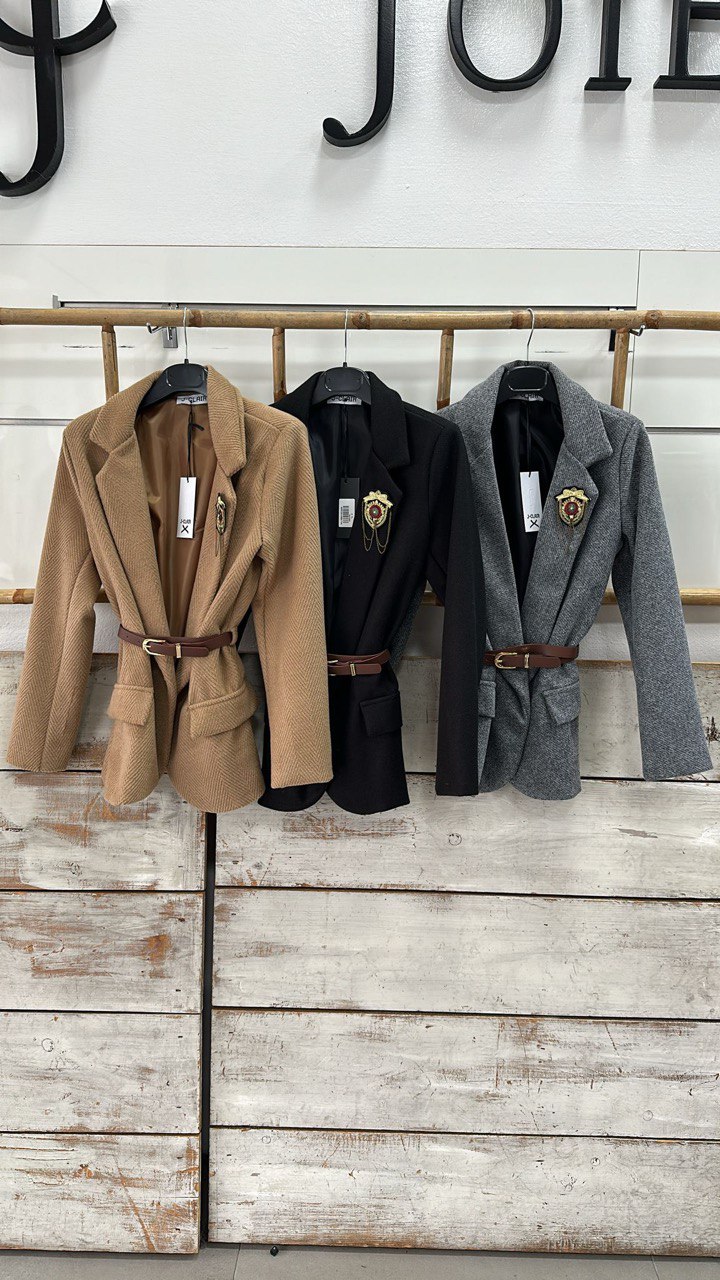 Фото Joie Clair (J-Clair)