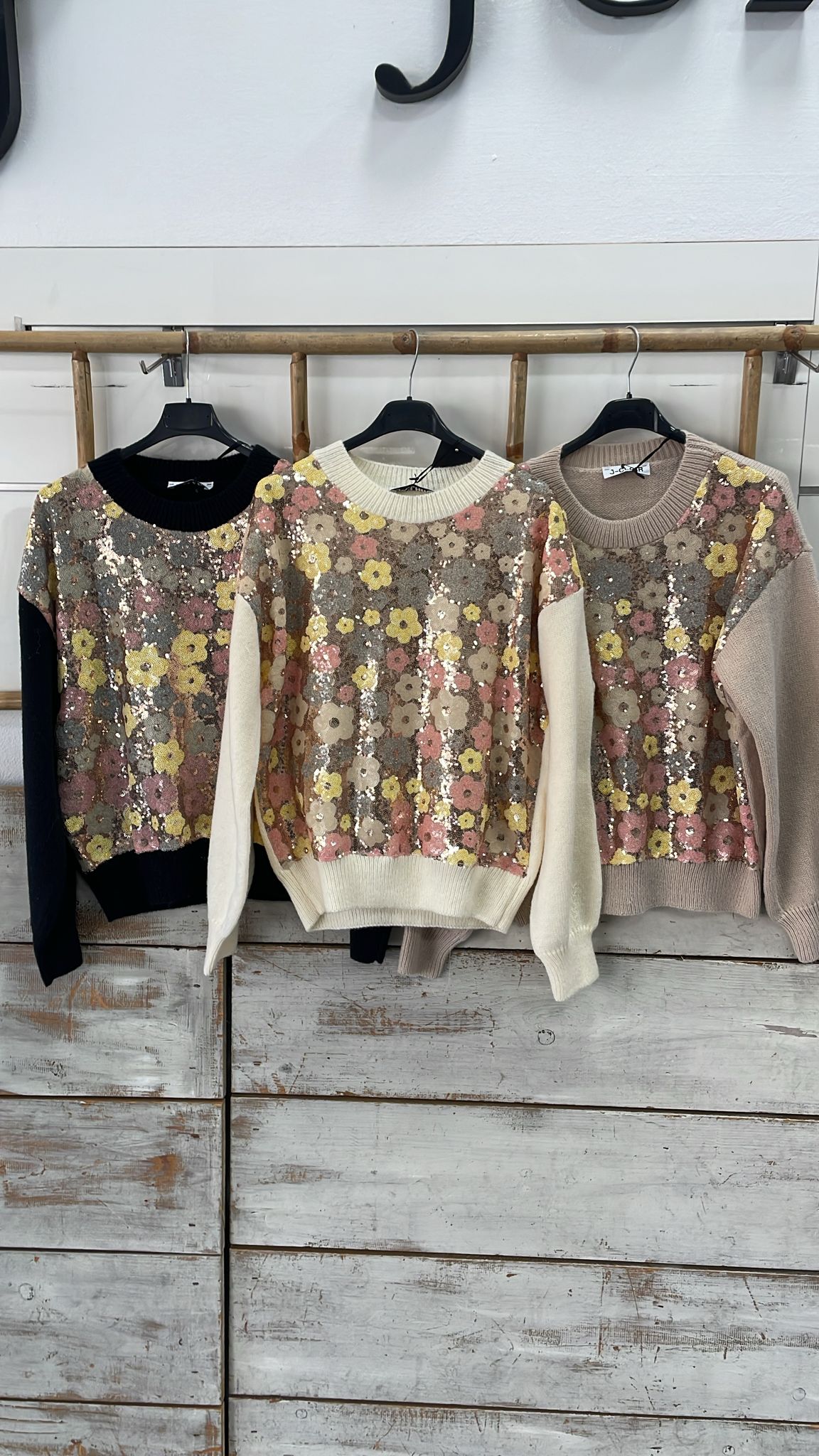 Фото Joie Clair (J-Clair)