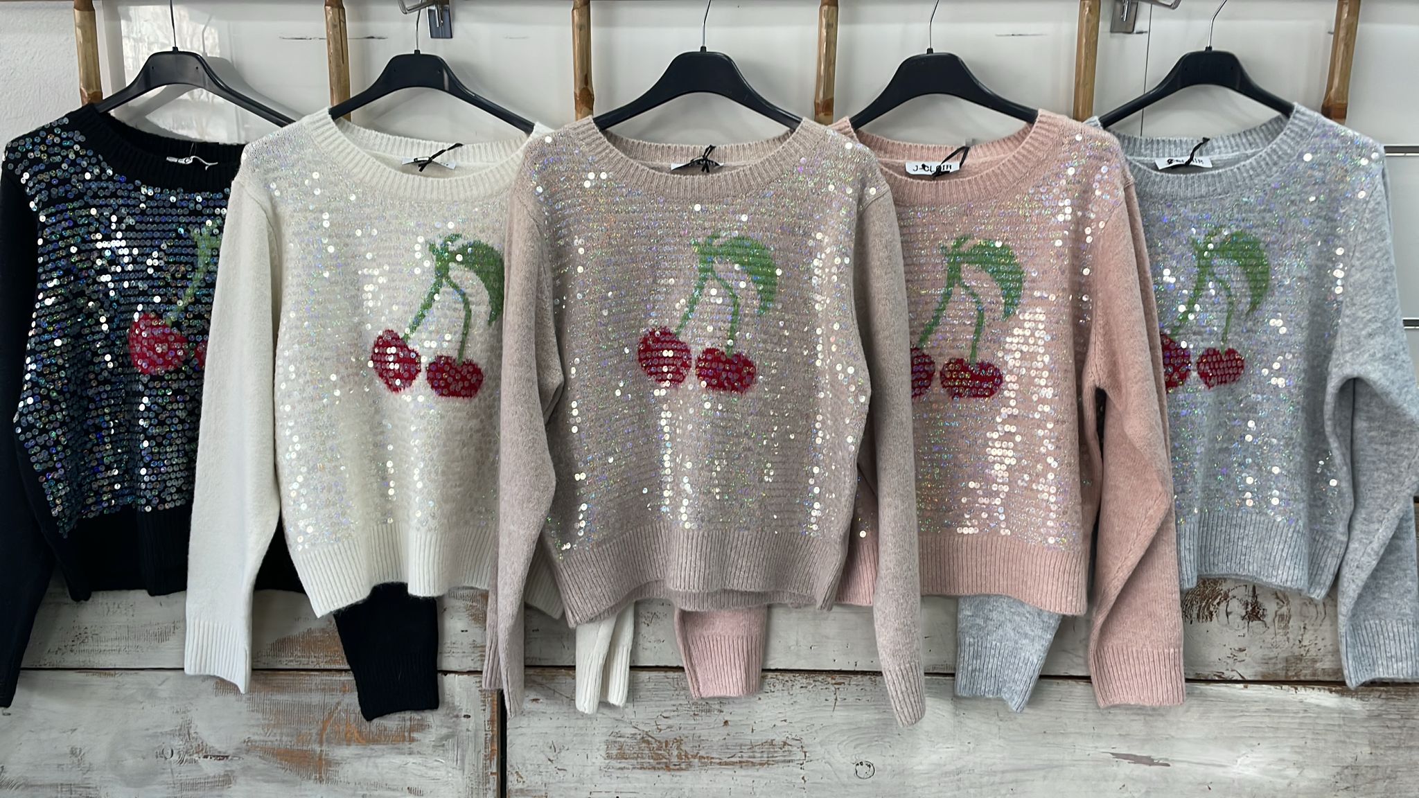 Фото Joie Clair (J-Clair)