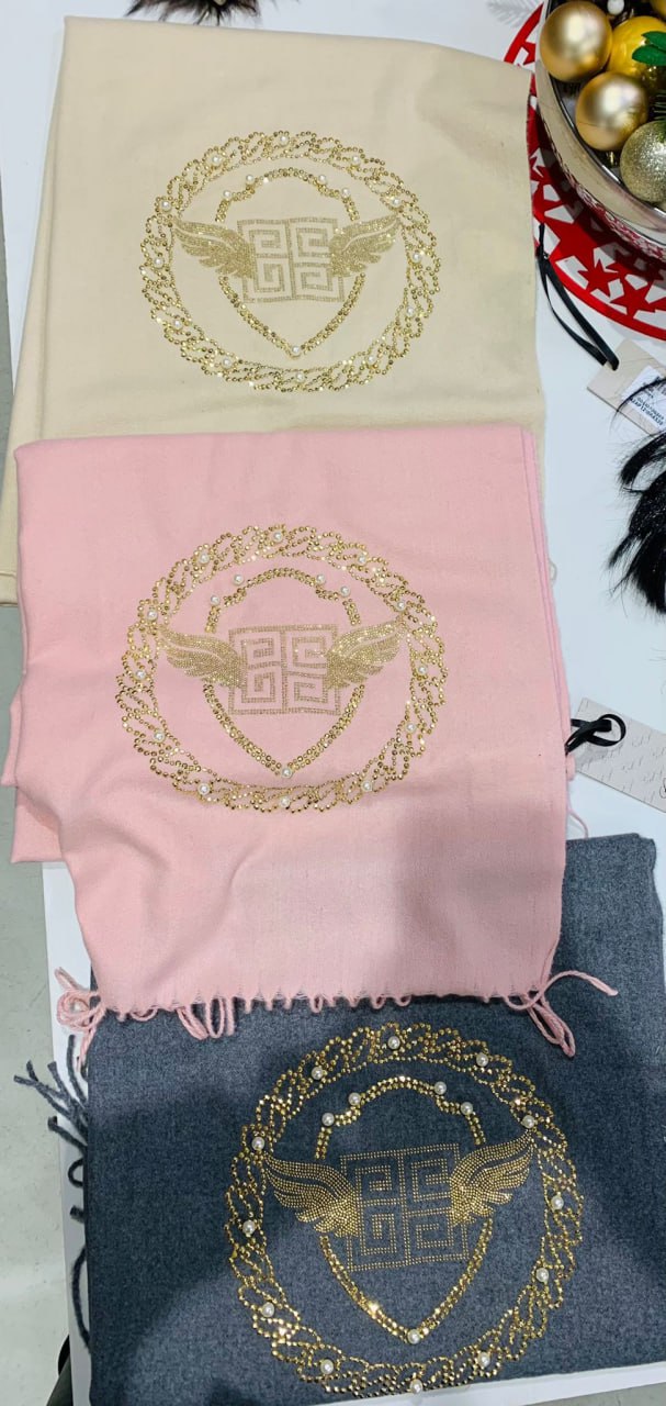 Фото Gil Santucci