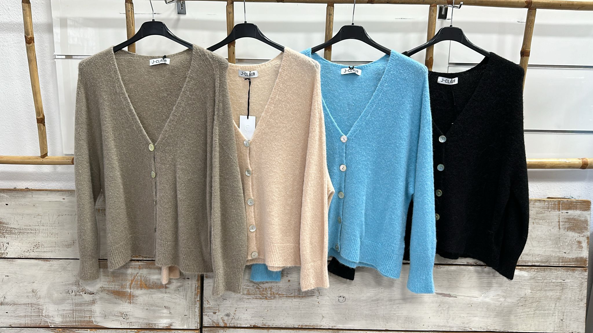 Фото Joie Clair (J-Clair)