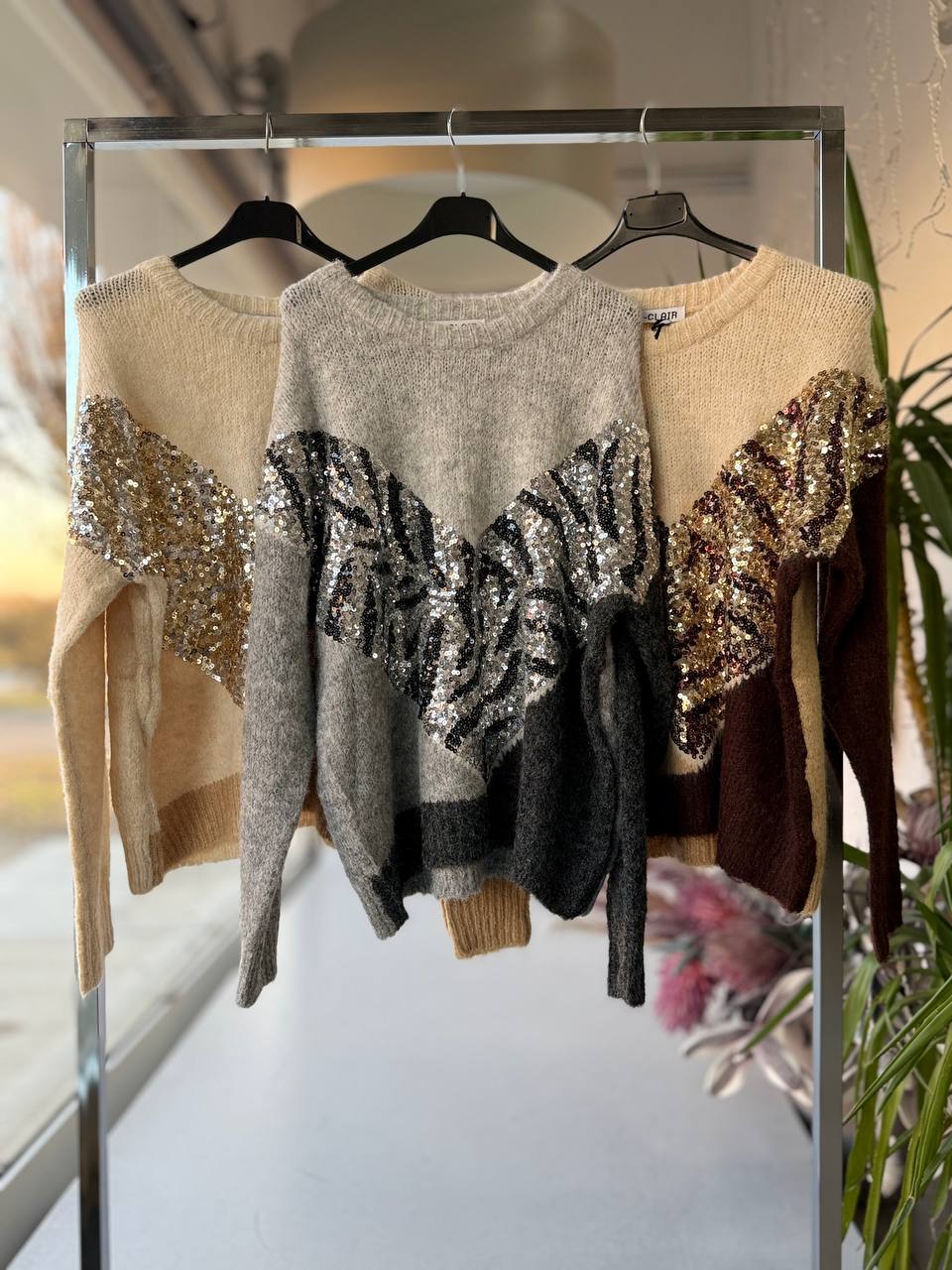 Фото Joie Clair (J-Clair)