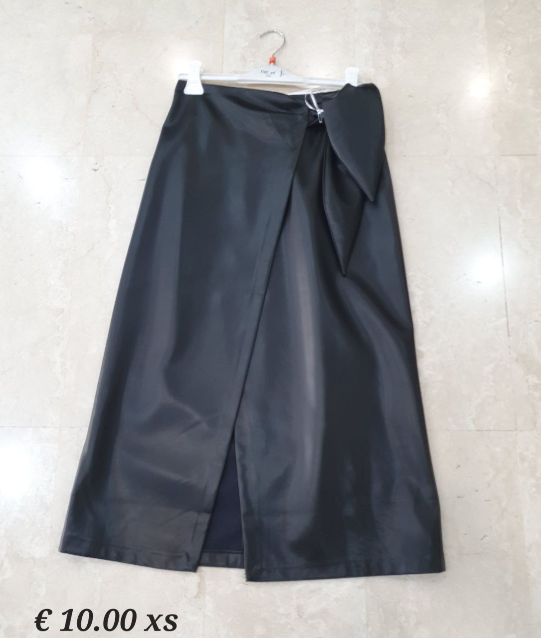 Фото New J