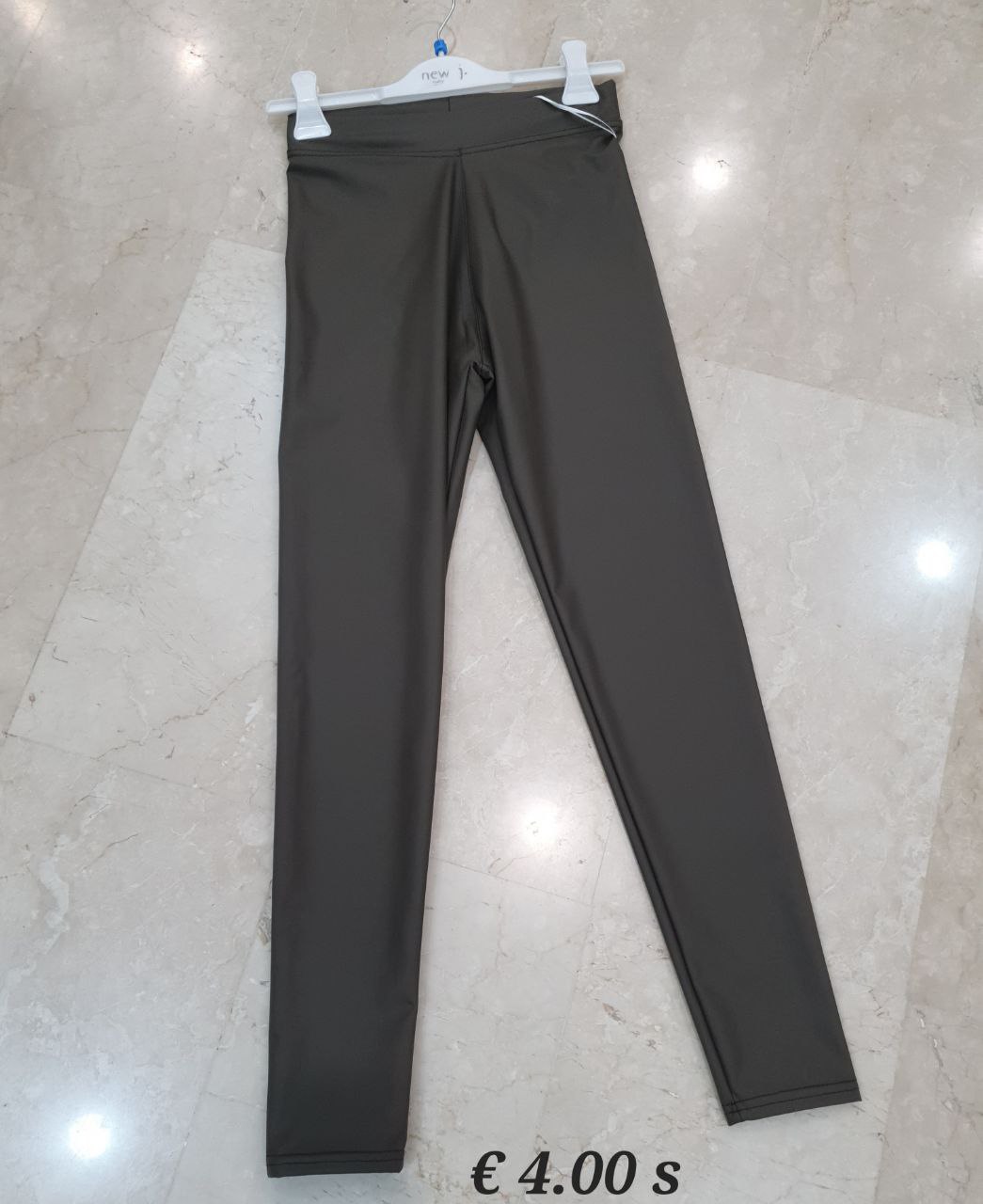 Фото New J