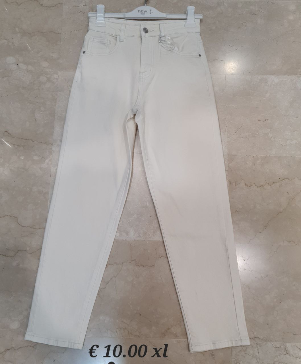 Фото New J