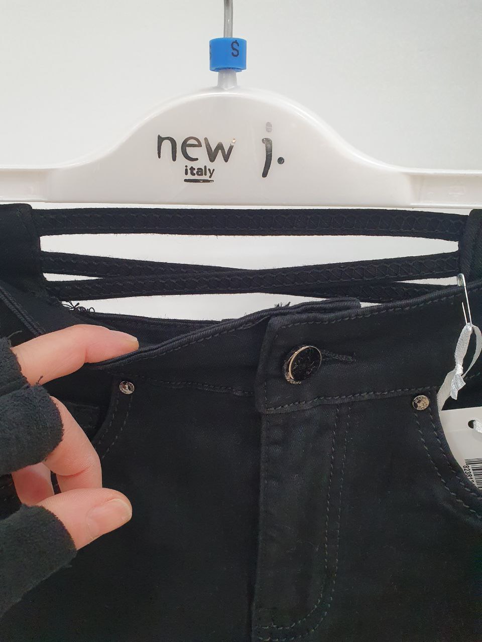 Фото New J