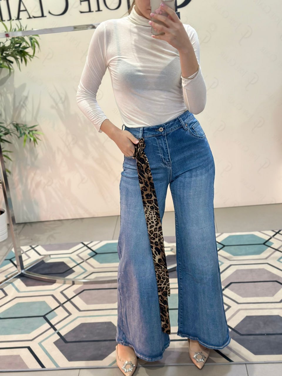 Фото Joie Clair (J-Clair)