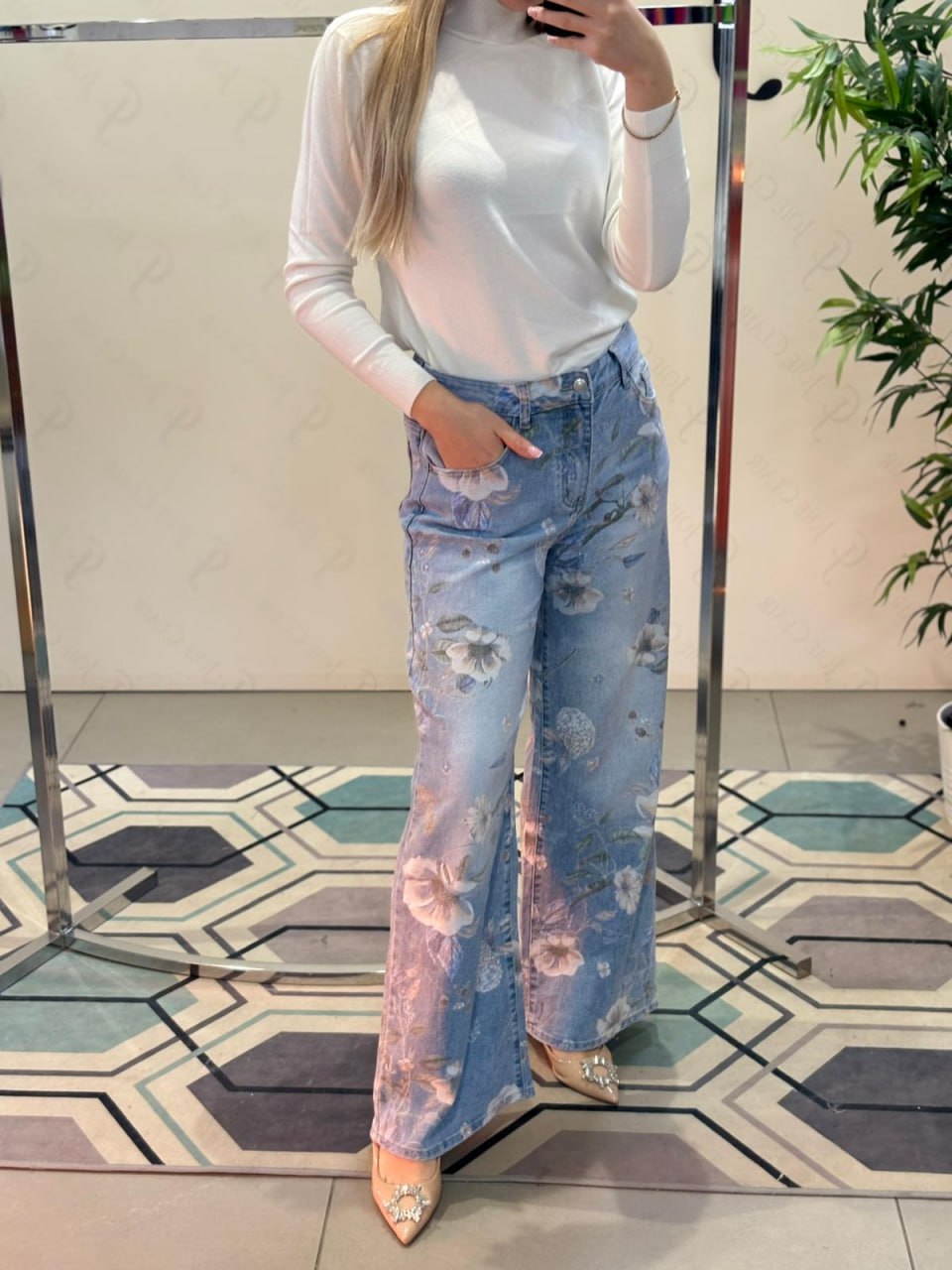 Фото Joie Clair (J-Clair)