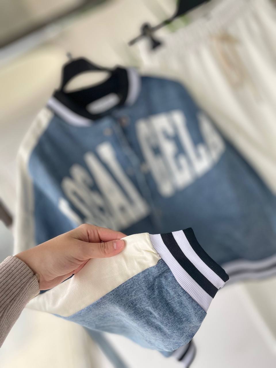 Фото Joie Clair (J-Clair)
