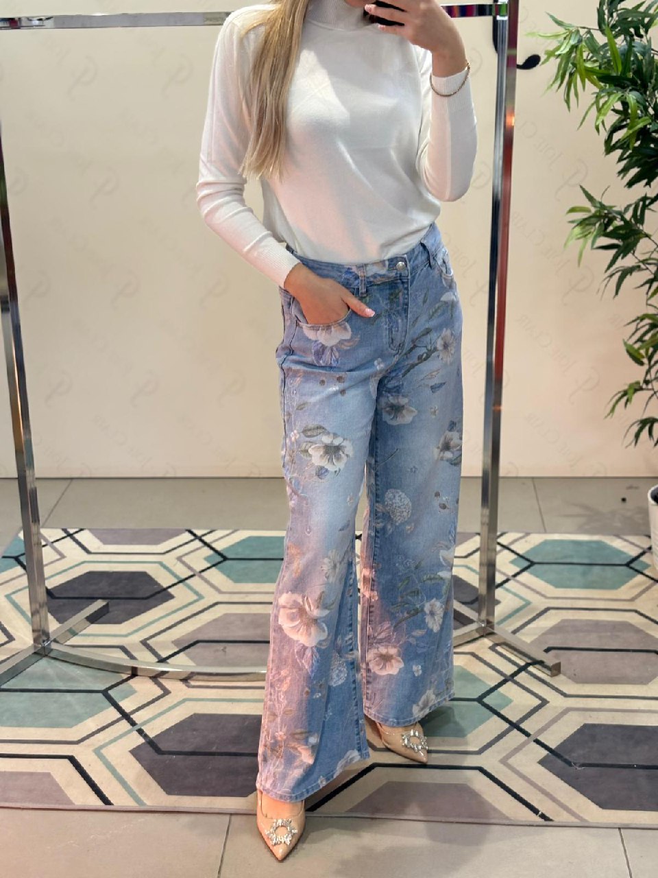 Фото Joie Clair (J-Clair)