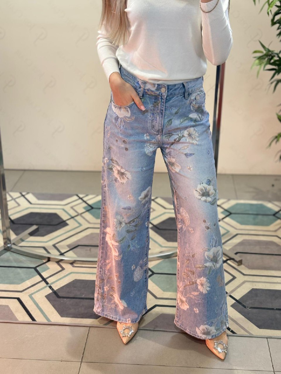 Фото Joie Clair (J-Clair)
