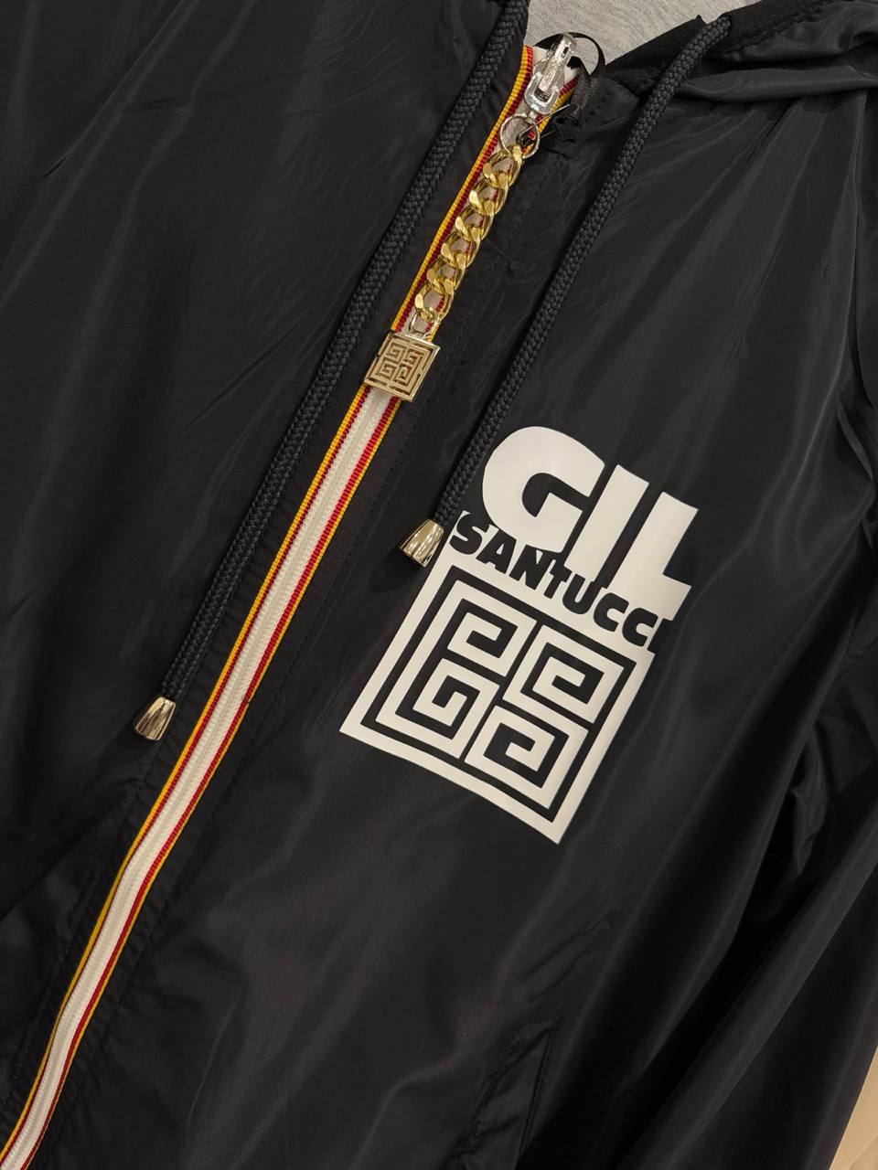 Фото Gil Santucci