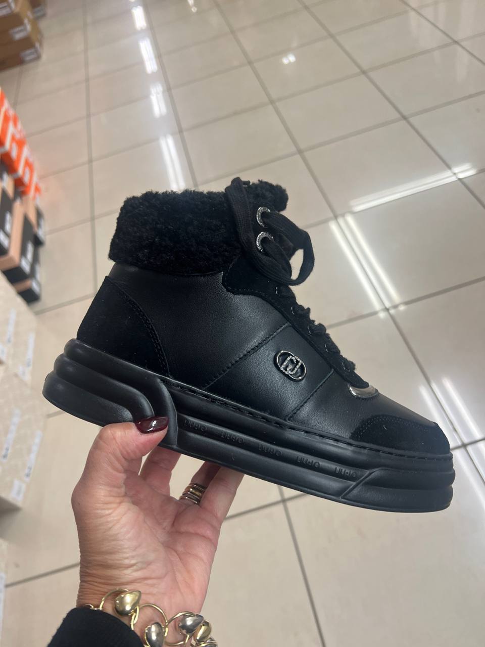 Фото Outlet