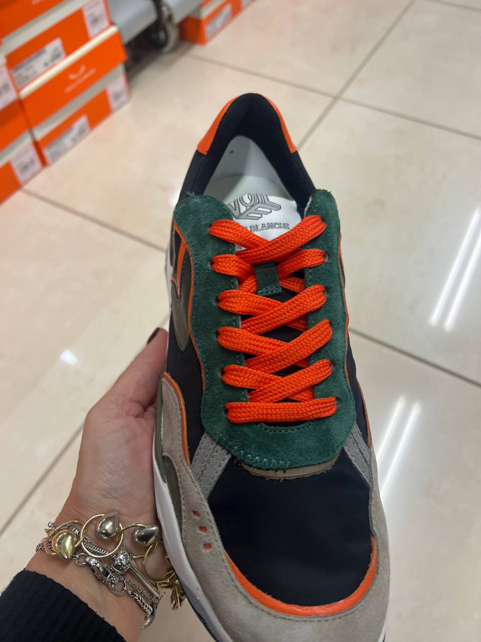 Фото Outlet