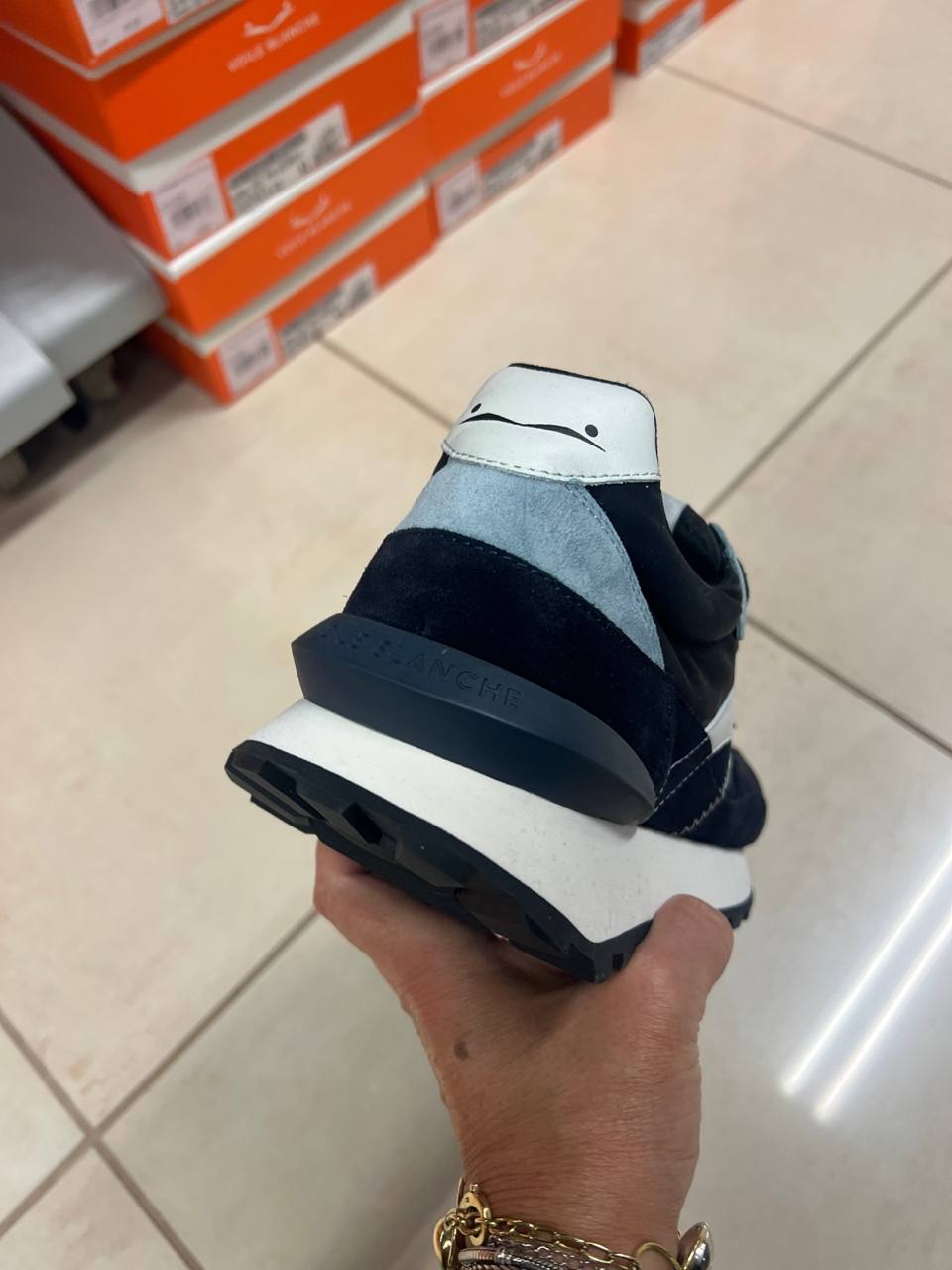 Фото Outlet