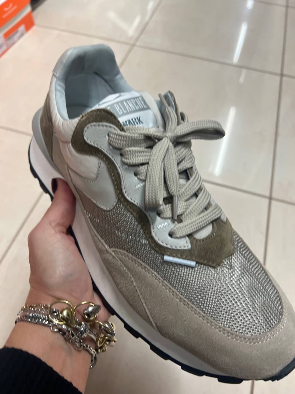 Фото Outlet