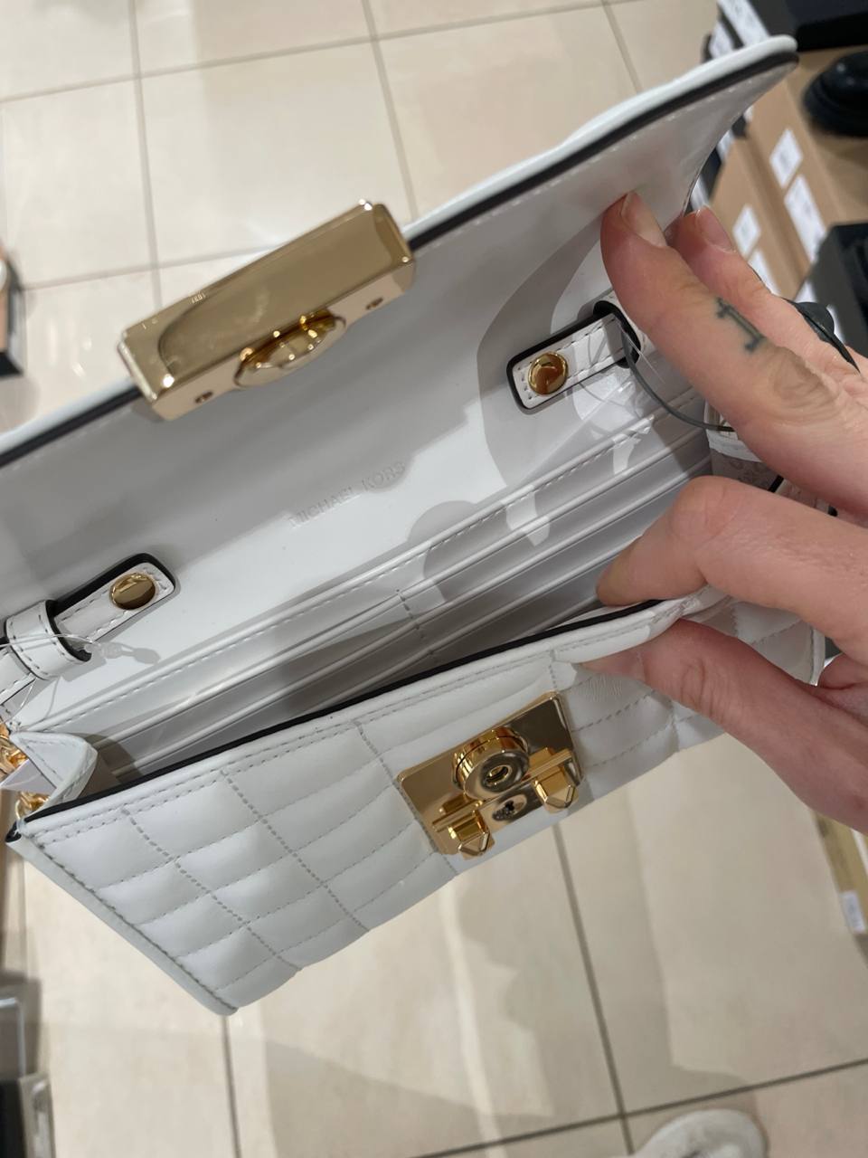 Фото Outlet