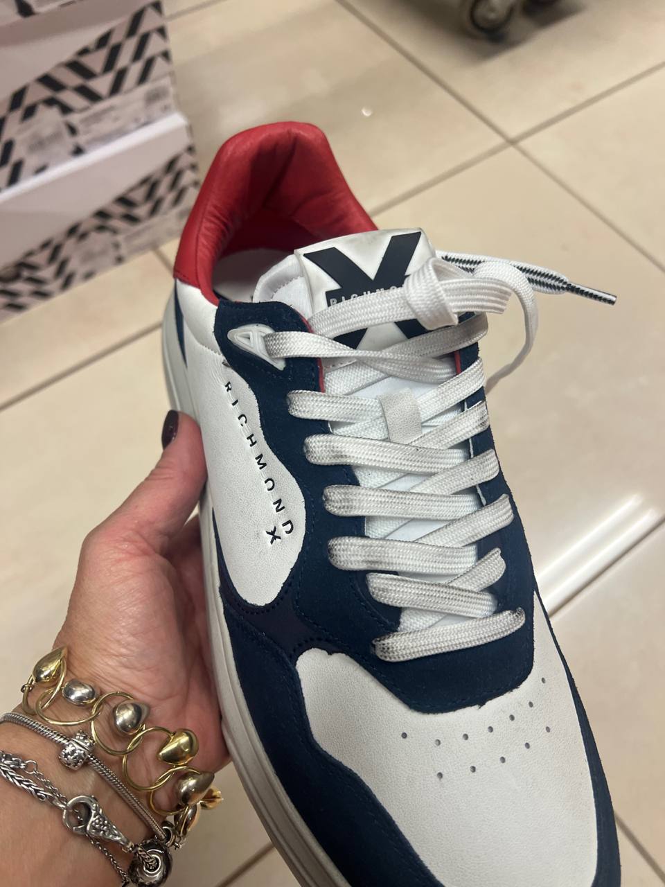 Фото Outlet