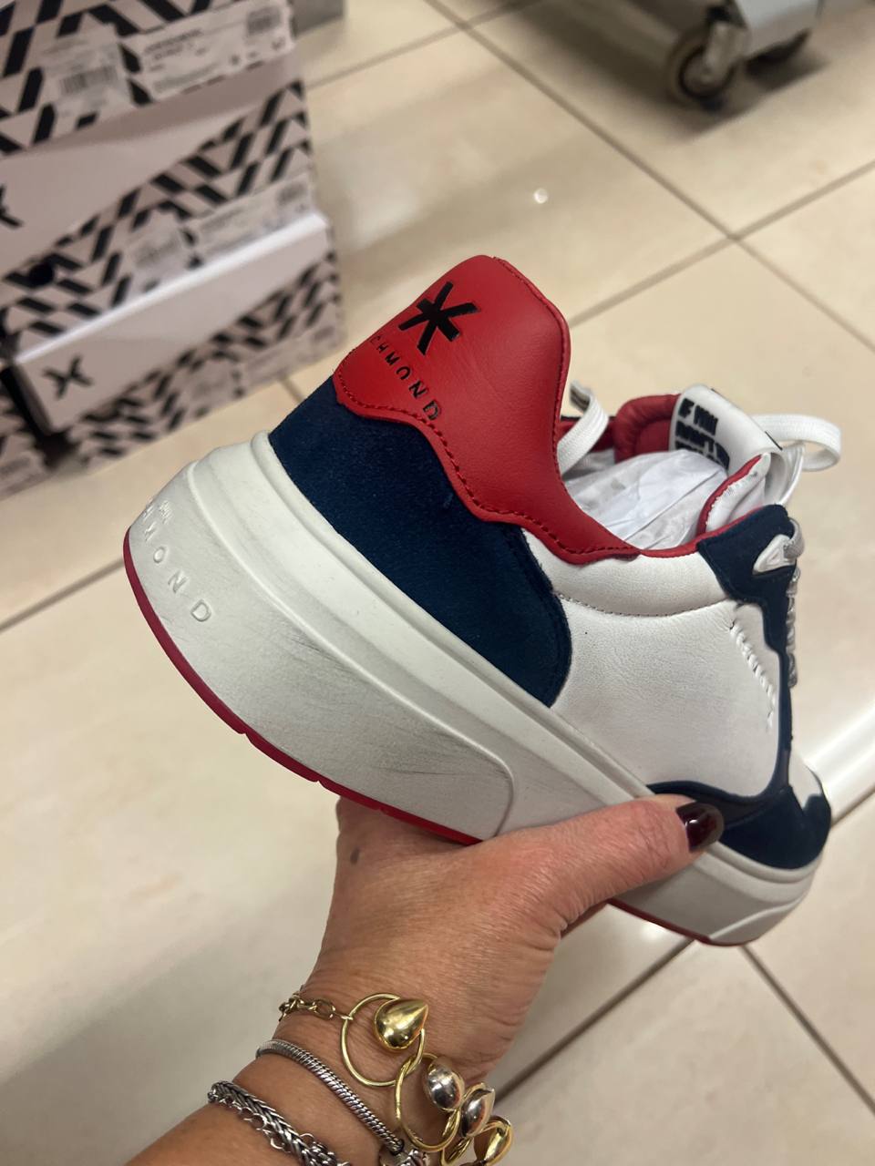 Фото Outlet