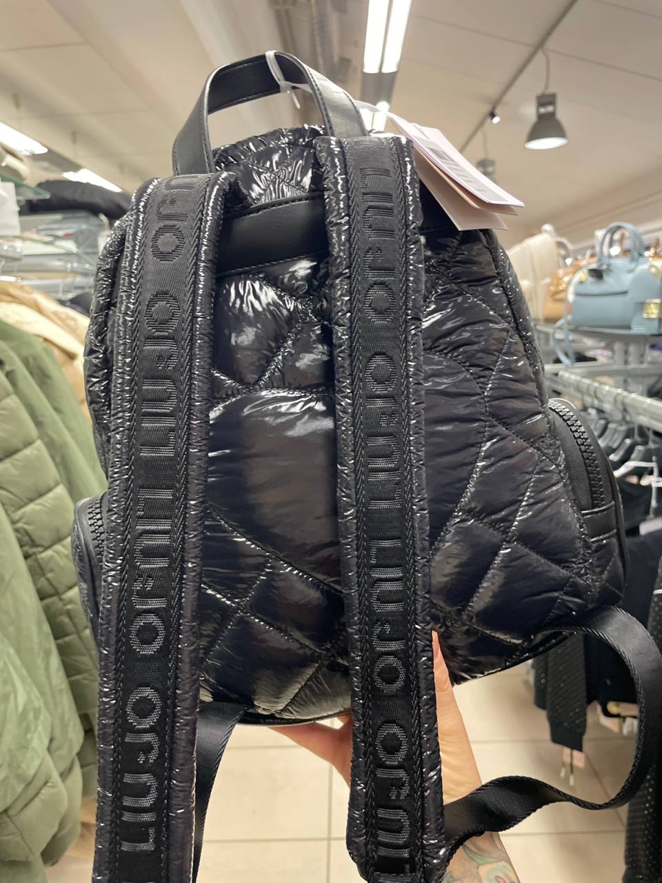 Фото Outlet